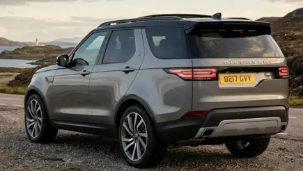 2027 Land Rover Discovery Interior
