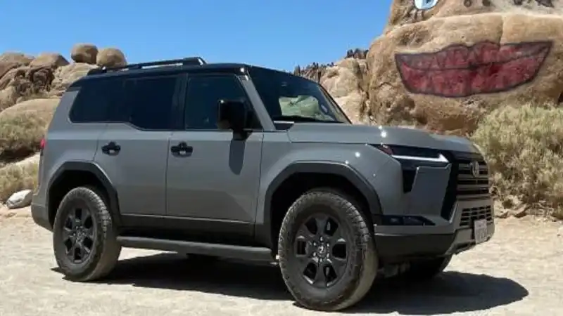 2027 Lexus GX Luxury Off-Roader Returns with Bold Design, Twin-Turbo Power, and Premium Technology