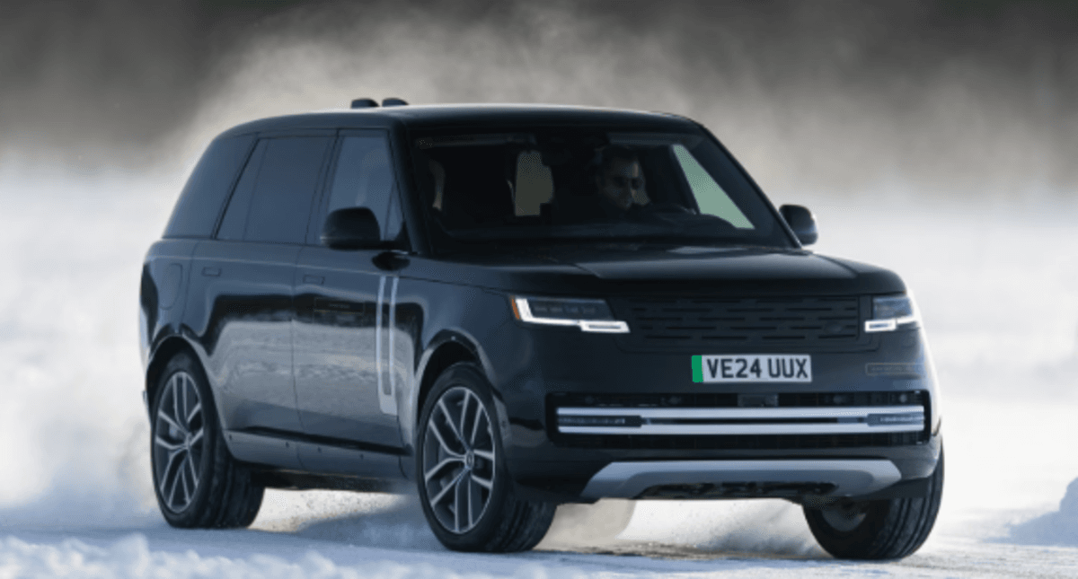 2027 Range Rover : Luxury Redefined with Advanced Technology, Powerful Performance, and Timeless Design